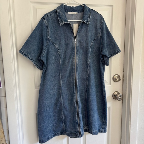 Abercrombie & Fitch Dresses & Skirts - NWT Abercrombie & Fitch Denim Full Zip-Front Short Sleeve Dress Size XXL